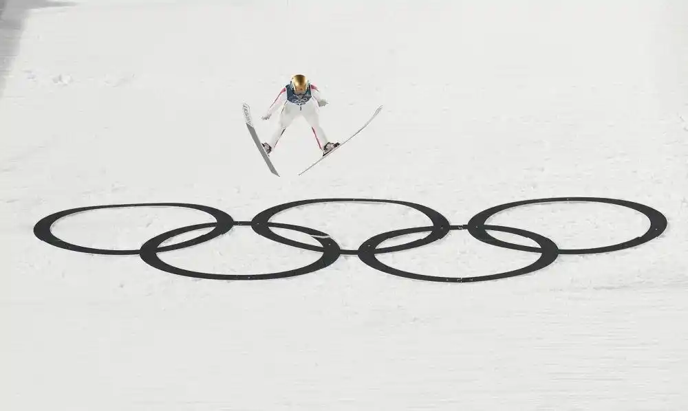 2026米兰科尔蒂纳冬奥会中国代表团成绩_中国体育代表团境外冬奥会最佳战绩_冬奥会运动员